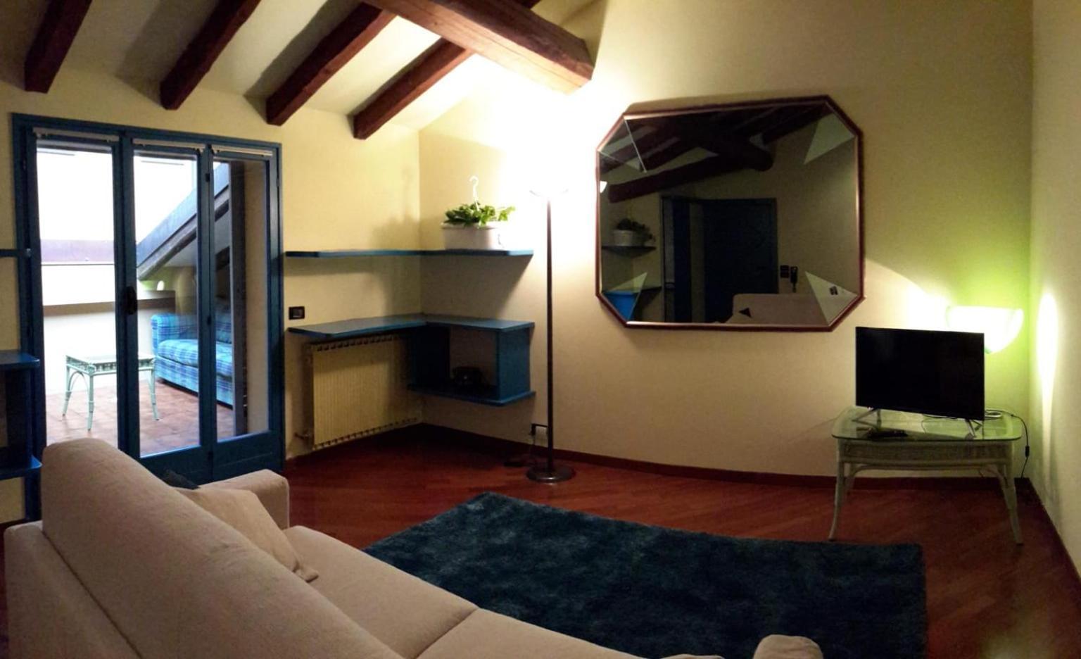 Fuori Portico Orso Apartment Болоня Екстериор снимка